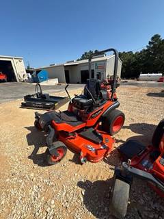 Kubota ZD1211L Zero Turn Mower