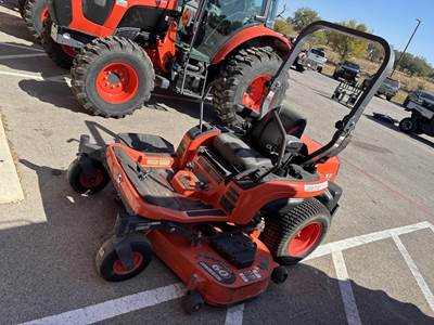 Kubota ZG227 Zero Turn Mower