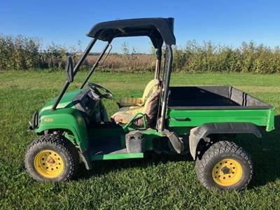 John Deere GATOR XUV 620I Utility Vehicle