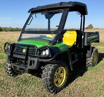 John Deere GATOR XUV 825i Utility Vehicle