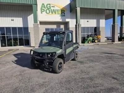 John Deere GATOR XUV 835M Utility Vehicle