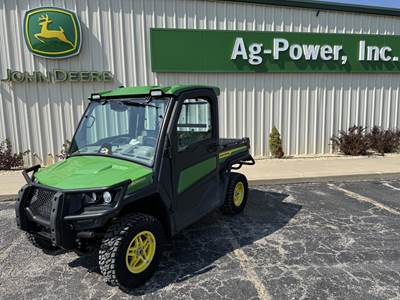 John Deere GATOR XUV 835R Utility Vehicle