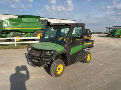 John Deere GATOR XUV 865M Utility Vehicle