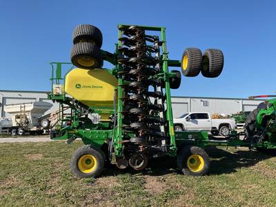 John Deere N540C Seeder