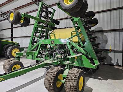 John Deere N540C Seeder