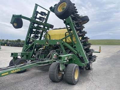 John Deere N540C Seeder
