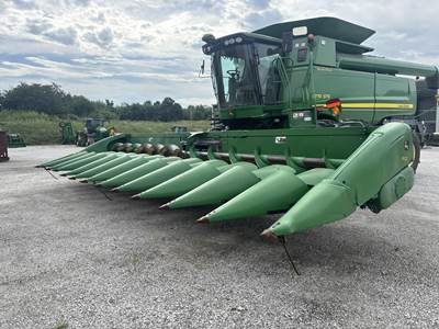 John Deere 612C Corn Head