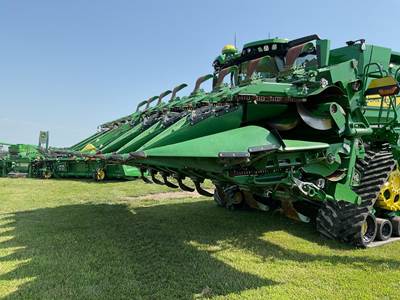 John Deere C16F Corn Head