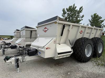 Kuhn SLC250 Dry Manure Spreader