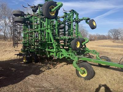 John Deere 2230FH Cultivator