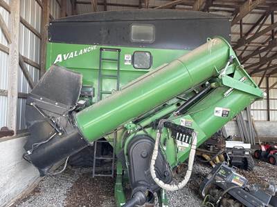 Brent 1196 Grain Cart