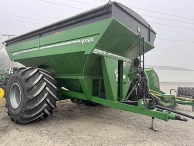Brent V1100 Grain Cart