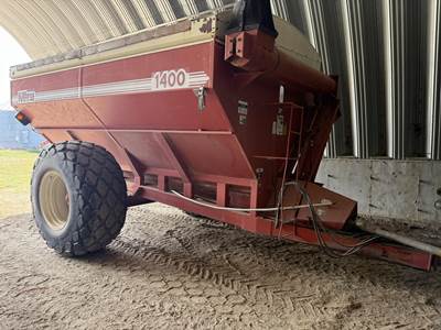 Killbros 1400 Grain Cart