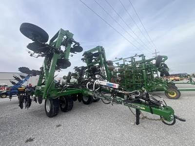 Unverferth RENEGADE 2500 Grain Cart