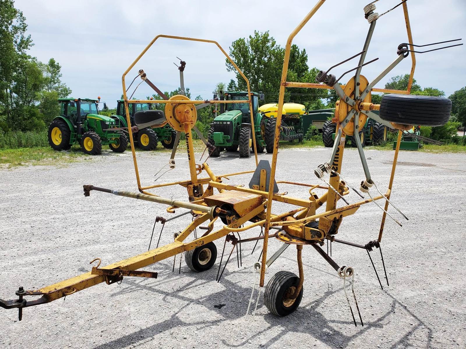 1996 Vermeer TD200 Hay Tedder For Sale Sedalia, MO 11562684