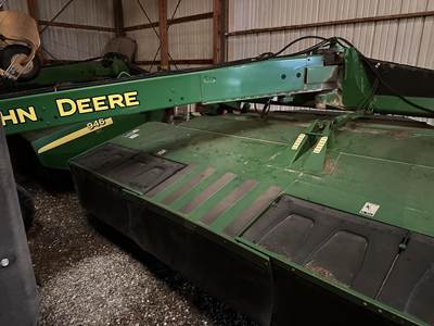 John Deere 946 Pull-Type Mower Conditioner/Windrower
