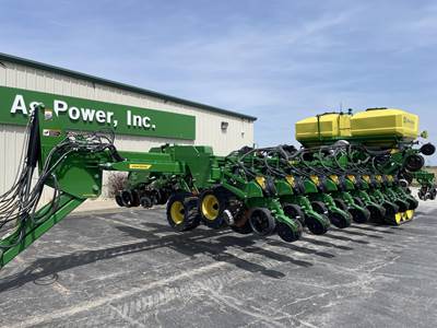 John Deere DB60 Planter / Row Unit