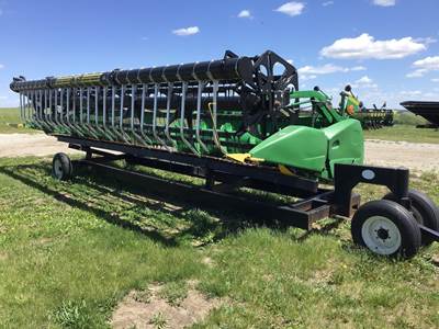 John Deere 625F Platform