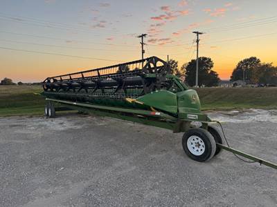 John Deere 635F Platform