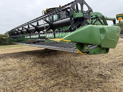 John Deere 635FD Platform