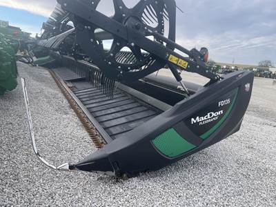 MacDon FD135 Platform