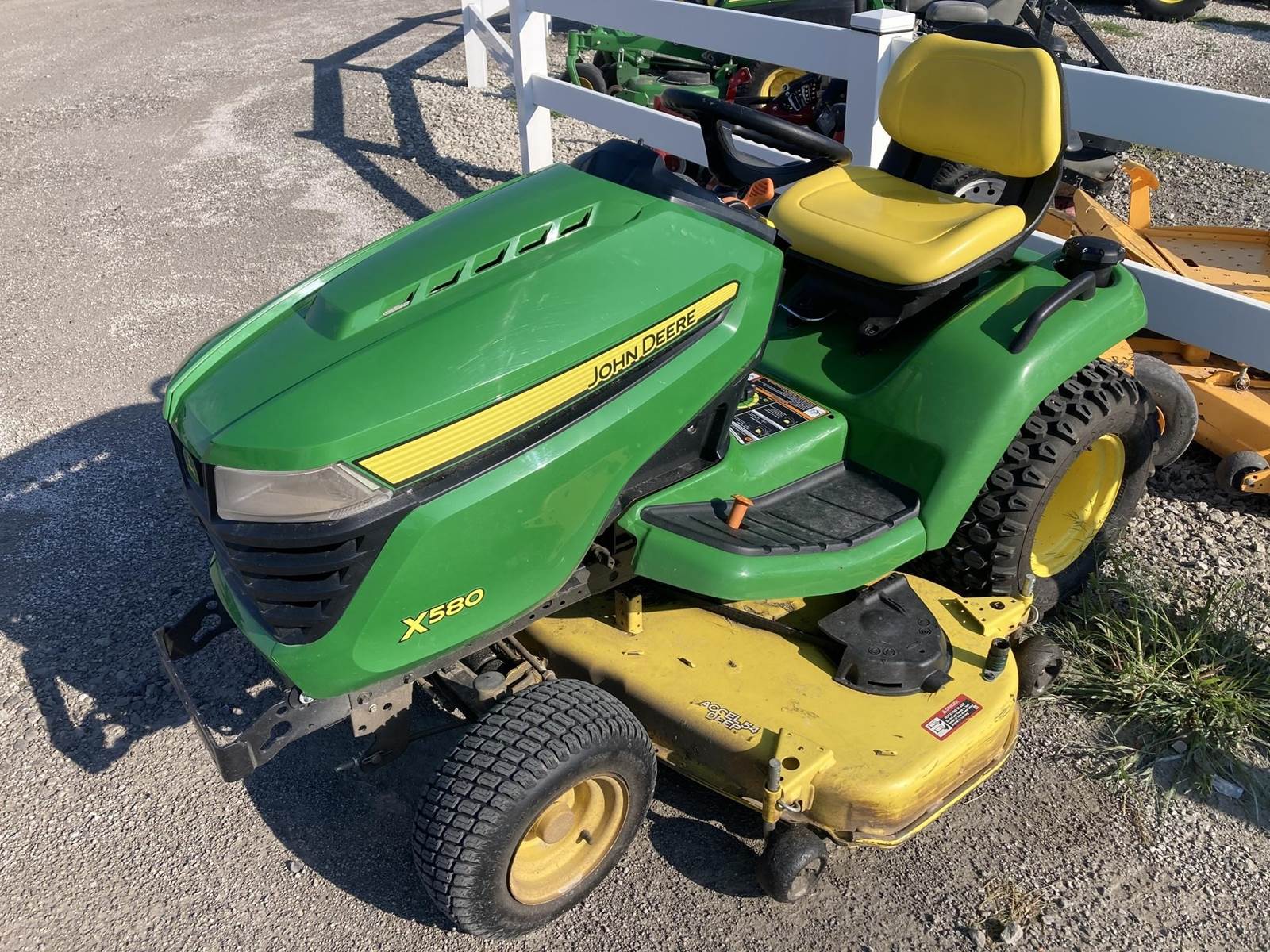 2018 John Deere X580 Riding Lawn Mower For Sale, 220 Hours Maryville