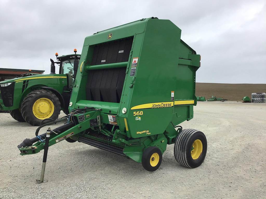 2008 John Deere 568 Round Baler