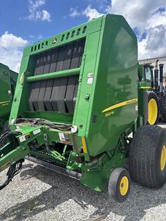 John Deere 560M Round Hay Baler