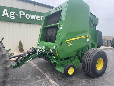 John Deere 560M Round Hay Baler