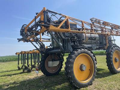 Hagie STS10 Self-Propelled Sprayer