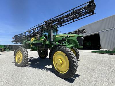 John Deere 4720 Self-Propelled Sprayer