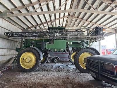John Deere 4730 Self-Propelled Sprayer