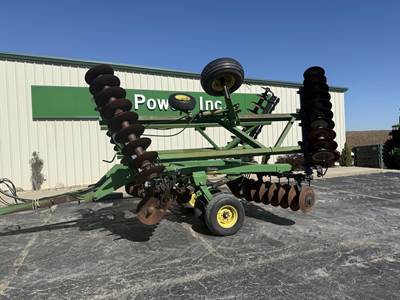 John Deere 630 Disk