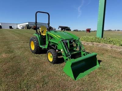 John Deere 3033R Tractor