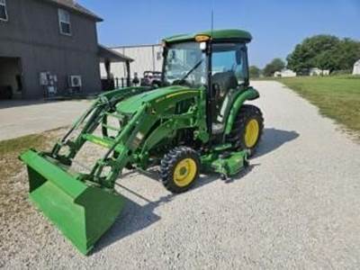 John Deere 3039R Tractor