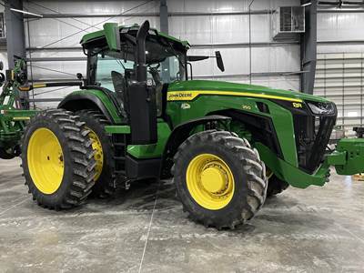 John Deere 8R 250 Tractor