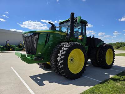 John Deere 9R 440 Tractor