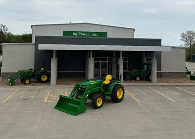 John Deere 4052M Tractor