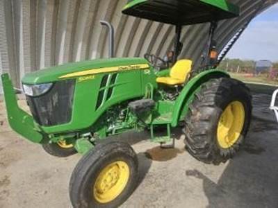 John Deere 5065E Tractor