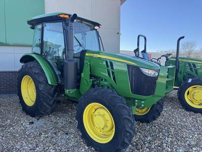 John Deere 5090E Tractor