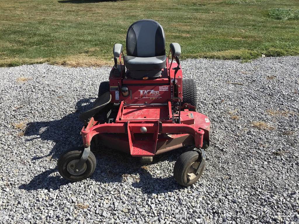2011 COUNTRY CLIPPER JAZEE PRO SR370 Zero Turn Mower For Sale, 680