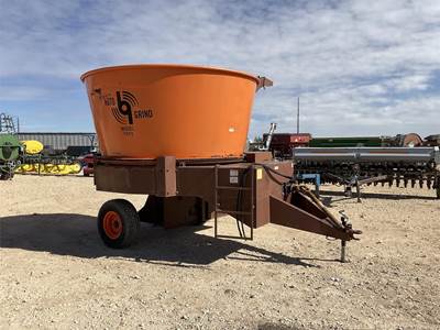 ROTO GRIND 1090 Bale Processor