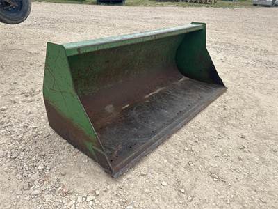 John Deere Bucket