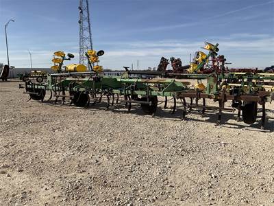 Bigham Bros 703-625D Chisel Plow