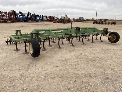 Bigham Bros 703-625D Chisel Plow