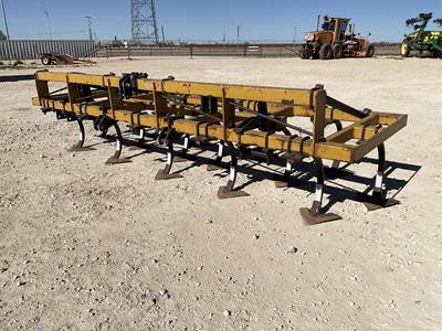 Hamby WF315 Chisel Plow