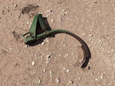 John Deere 610 Chisel Plow