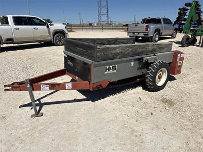H&S MS80GD Dry Manure Spreader