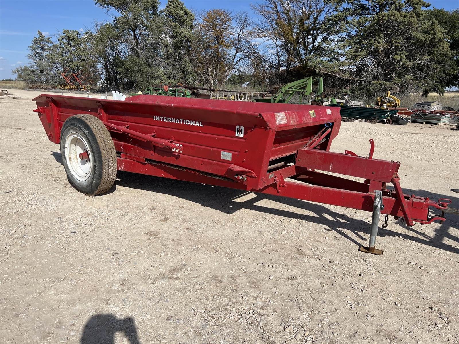International 550 Dry Manure Spreader For Sale Hale Center, TX 2656