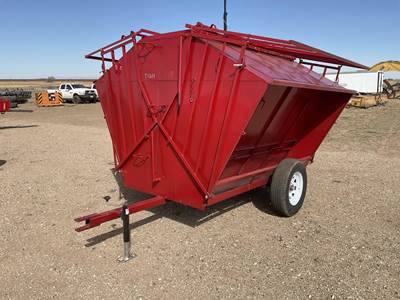 Custom Made CF Feed Wagon